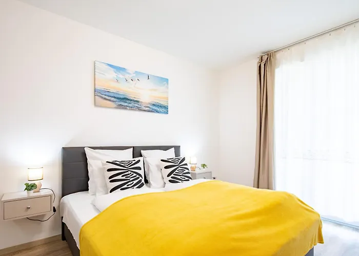 Daire - Free Parking - Large Balcony *