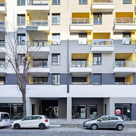 Apartment - Free Parking - Large Balcony Budapest