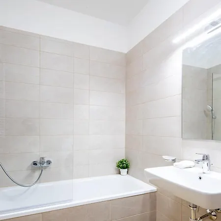 - Free Parking - Large Balcony