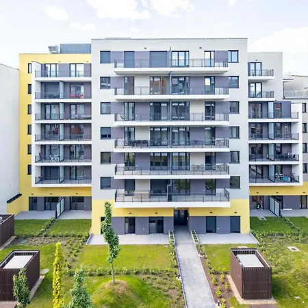 Apartment - Free Parking - Large Balcony Budapest