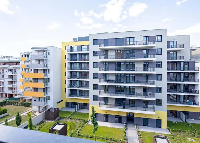 Apartment - Free Parking - Large Balcony Budapest